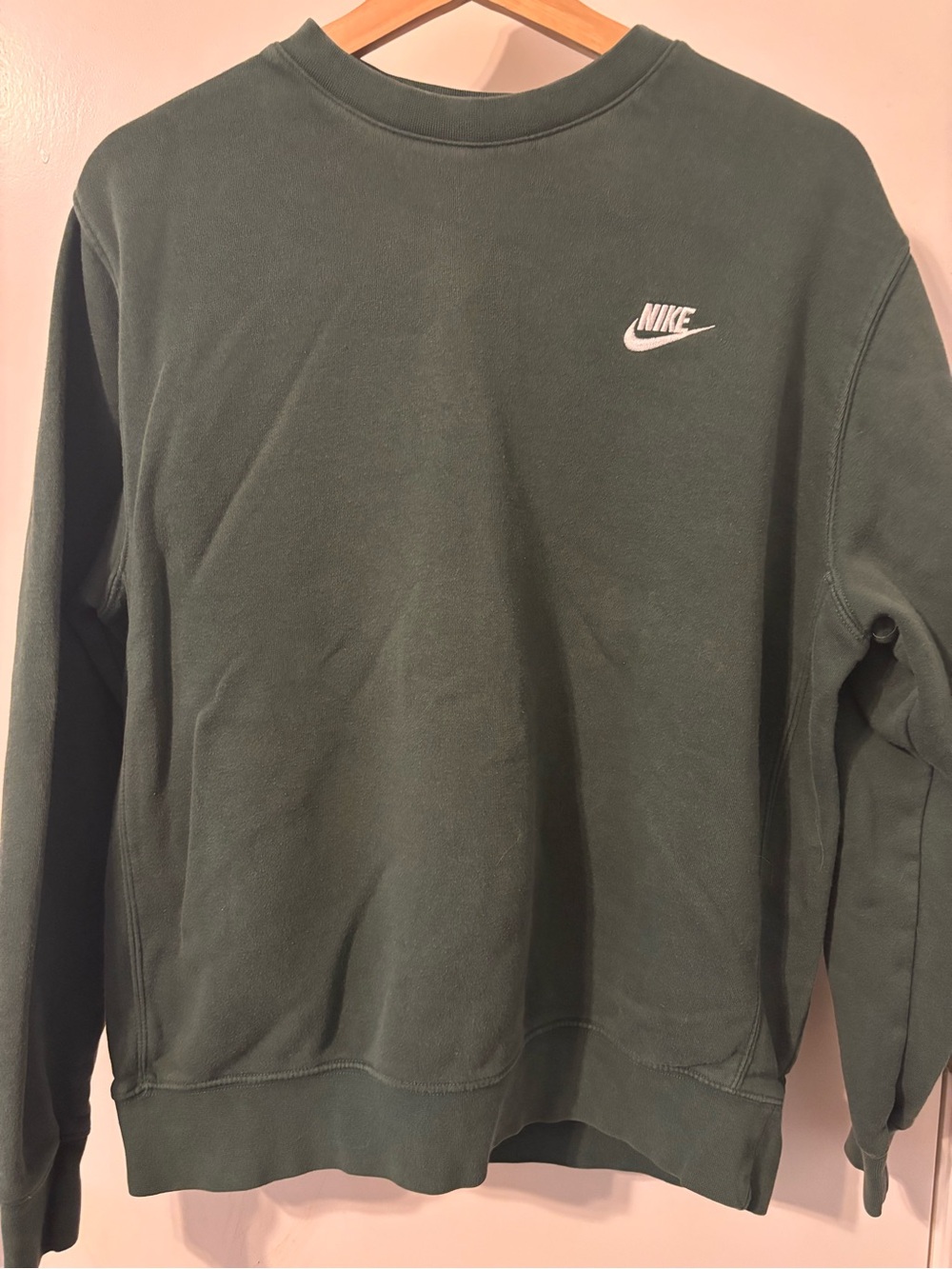Nike Men’s Forest Green Crewneck Sweatshirt with White Logo